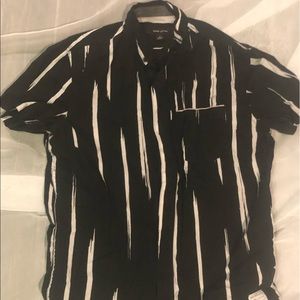 Adam Levine Short sleeve dress shirt